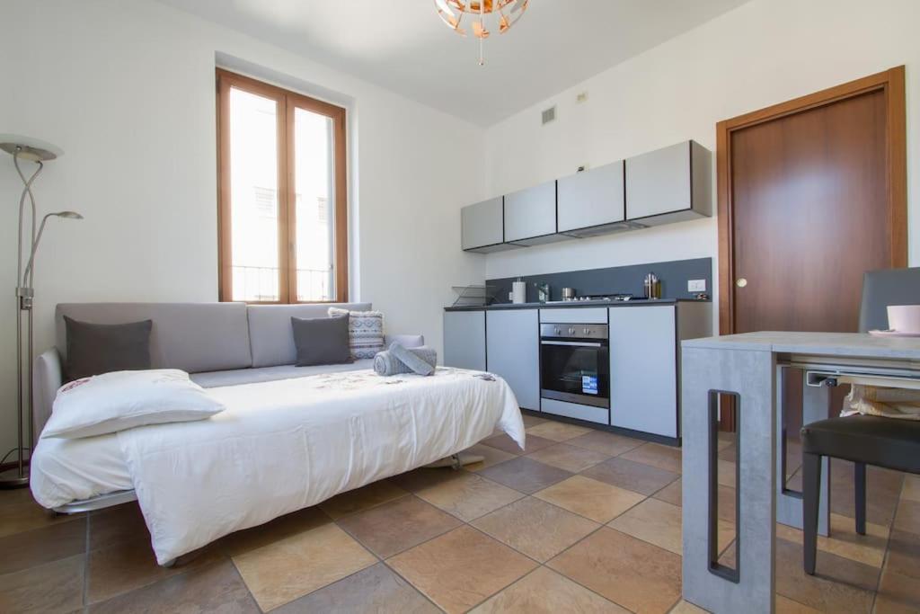 Fabulous Studio In Monza 15 Km To Milan City Centre Εξωτερικό φωτογραφία