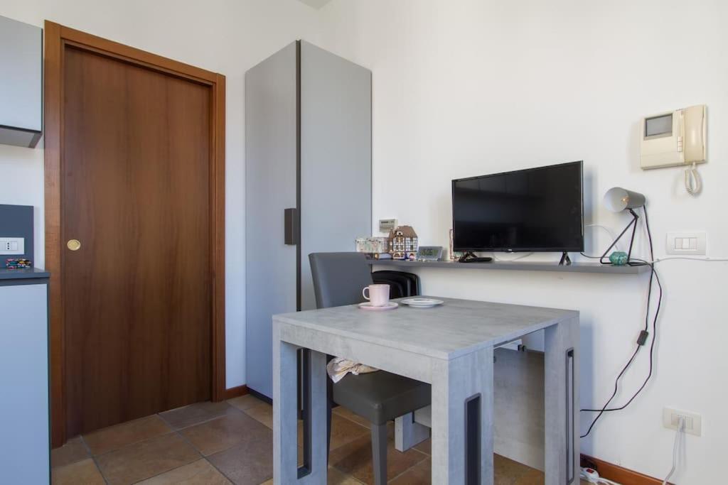 Fabulous Studio In Monza 15 Km To Milan City Centre Εξωτερικό φωτογραφία